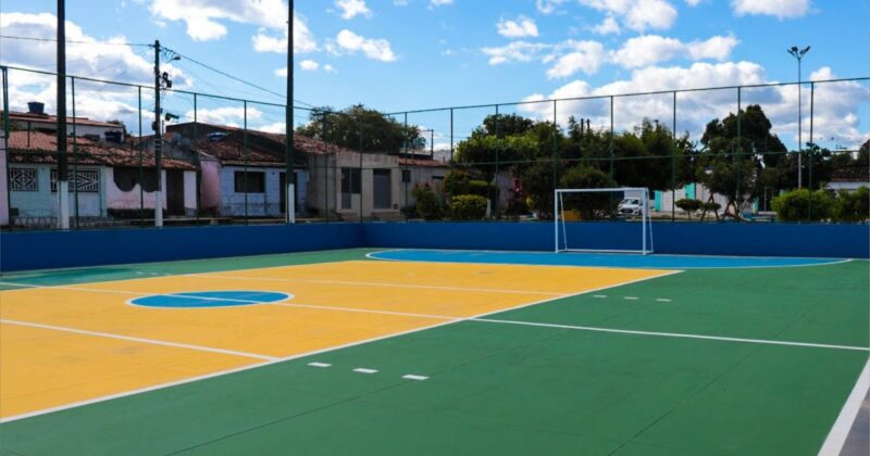 Prefeitura de Senhor do Bonfim revitaliza e entrega quadra poliesportiva da Praça Boa Esperança