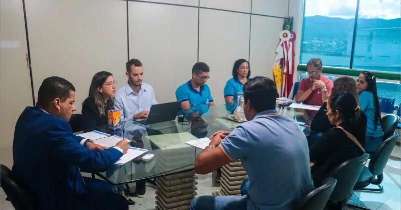 Prefeito Laércio Junior realiza importante reunião com agentes de combate às endemias – melhorando a segurança e prevenção da saúde pública